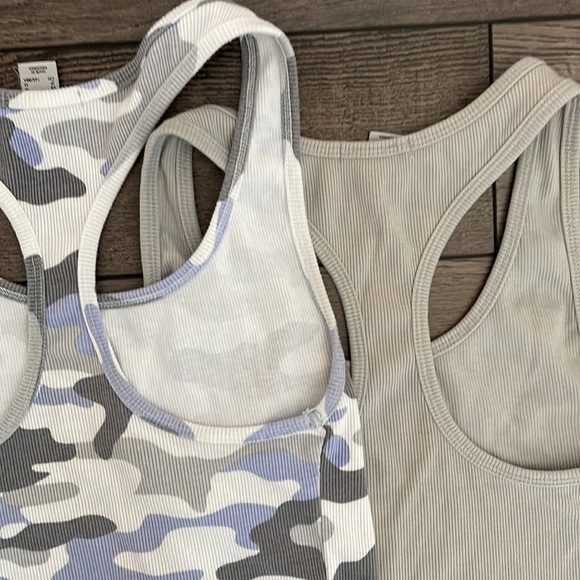 Forever 21 Cami Tank tops - Picture 5 of 6